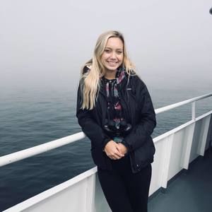 Meet your Posher, Lilly